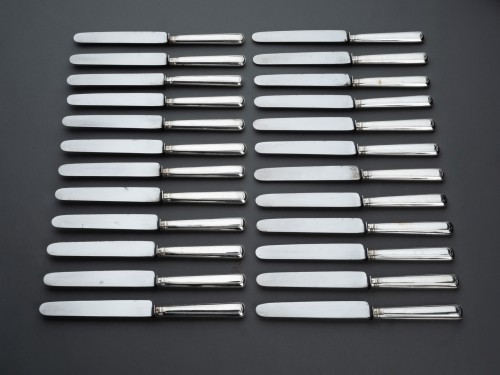 Antiquités - 24 silver knives, French Restoration period by Touron