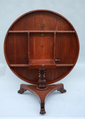 Grand guéridon en acajou d'époque Regency - 