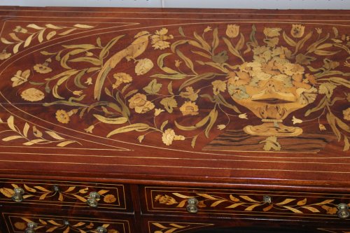 Bureau hollandais en marqueterie florale et de volatiles - 