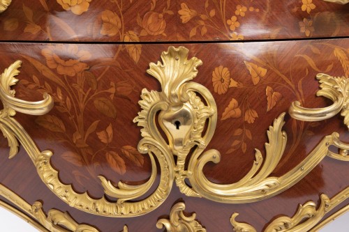 Louis XV-style commode  - 