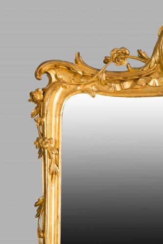 XIXe siècle - Large paire de miroirs en bois doré de la deuxième moitié du XIXe siècle