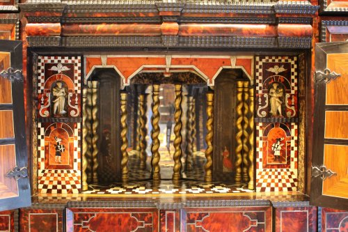 Furniture  - Cabinet from Antwerp in tortoiseshell scales circa 1650