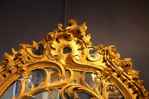 Miroir à parcloses d'époque Régence - Galerie William Diximus