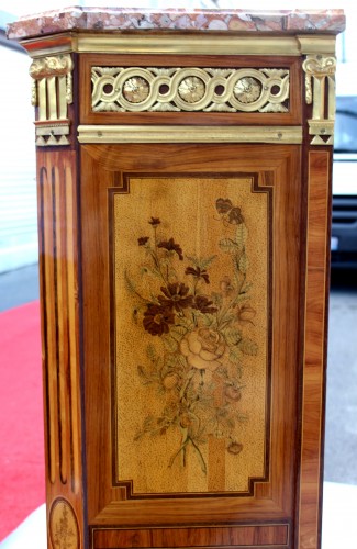 Antiquités - Secrétaire en marqueterie de fleurs d'époque Louis XVI Estampillé C. Topino