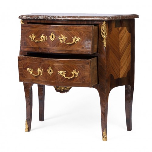 Commode sauteuse d’époque Louis XV