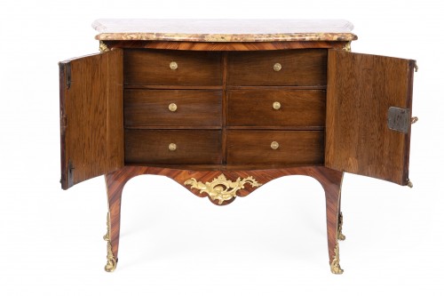 Commode d’époque Louis XV estampillé de Denis Genty - Mobilier Style Louis XV