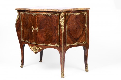 Mobilier Commode - Commode d’époque Louis XV estampillé de Denis Genty