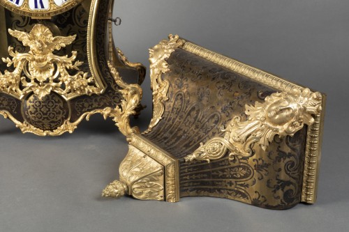 Horlogerie  - Cartel et sa console d'applique du début de l'époque Louis XV