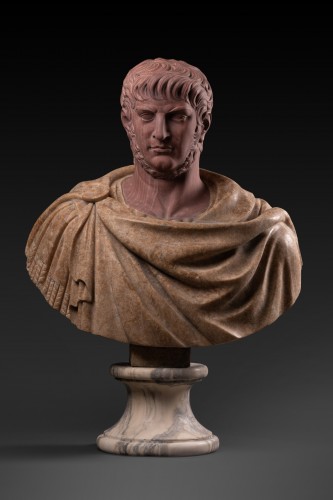 Paire de bustes en marbre sculpté d'empereurs romains - Sculpture Style 