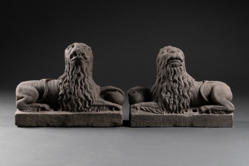 Pair of sandstone Lions - Late 17th century  - Sculpture Style Louis XIV