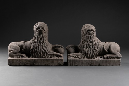 Paire de Lions en grés - Fin du XVIIe - Sculpture Style Louis XIV