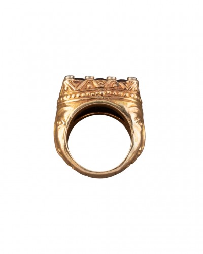 Antique Jewellery  - Signet ring in gold, garnets and diamonds