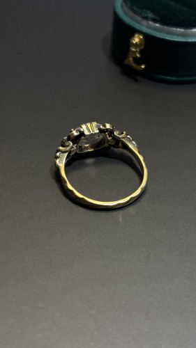 Bague diamant rose, XIXe siècle - Galerie Yidan Dema