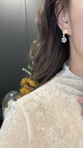 Bijouterie, Joaillerie Boucles d'oreilles - Boucheron - Paire de pendants d'oreilles en or et diamants