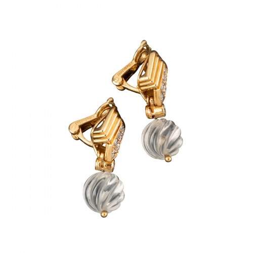XXe siècle - Boucheron - Paire de pendants d'oreilles en or et diamants