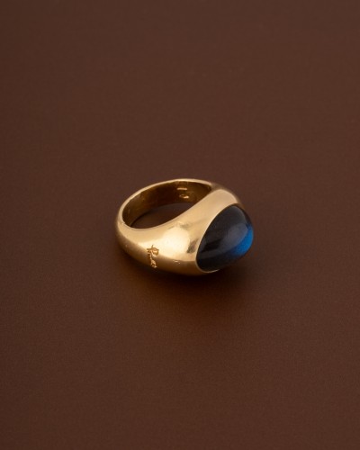 Antique Jewellery  - Pomellato  -  yellow gold and labradorite ring