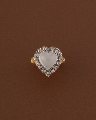 Bijouterie, Joaillerie  - Bague en or, diamants et pierre de lune, XIXe siècle