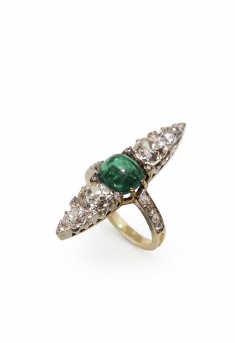 Bague Marquise fin XIXe siècle en or, platine, émeraude de Colombie et diamants - Bijouterie, Joaillerie Style Art nouveau