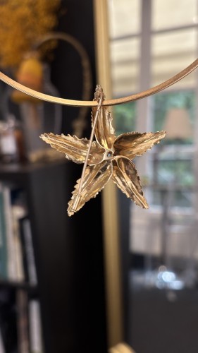 20th century - 1960s–1970s Boucheron Gold Star brooch