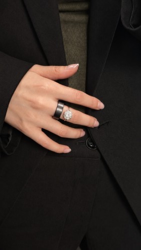 Belle Époque Platinum &amp; Old-Cut Diamond Daisy Ring - Antique Jewellery Style 