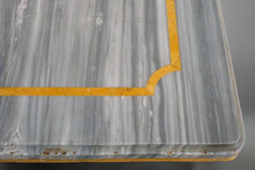 XVIIIe siècle - Paire de consoles en marbre