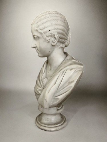 Buste en marbre blanc de Carrare - Sculpture Style 