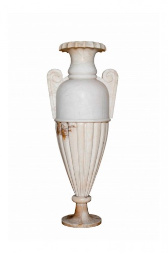 Amphora-shaped Lamp In Alabaster