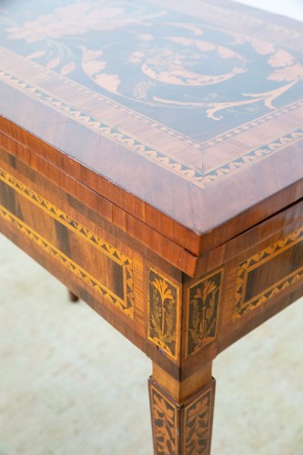 I Game Table In Inlaid Wood, Italy circa 1780 - 