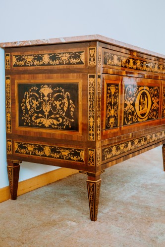 Pair of Italians chests of drawers of Louis XVI period - 