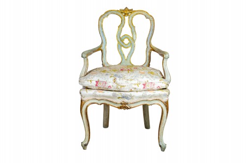 Sièges Fauteuil & Bergère - Paire de fauteuils vénitiens en bois laqué et doré, milieu du XVIIIe siècle