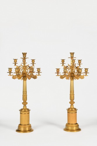 A pair of Ormoulu, Empire period, swan candelabra, attributed to Thomire - Empire
