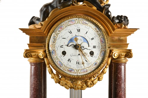 Exeptionelle Pendule en porphyre d'époque Louis XVI - Gallery de Potter d'Indoye