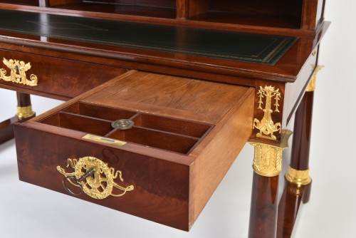 Empire - Bureau à gradin d'époque Empire, attribué à Jacob Frères (1803-1813)