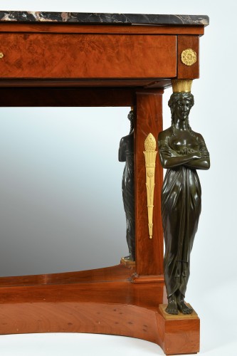 Furniture  - An Empire, Ormoulu and patinated bronze mounted mahogany console table 