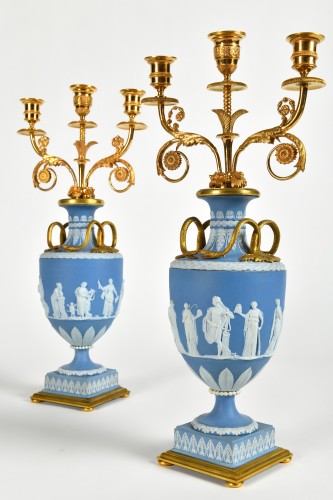 Paire de candélabres, Louis XVI en bronze doré et Jaspe de Wedgwood - Louis XVI