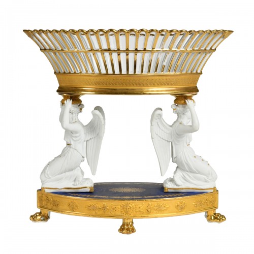 Important Surtout de table en porcelaine de Paris circa 1810