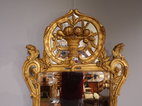 Provençal mirror in gilded wood, late 18th century - Mirrors, Trumeau Style Louis XV