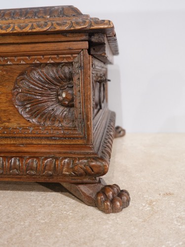 Box called Cassone Italy Late 16th century - Renaissance