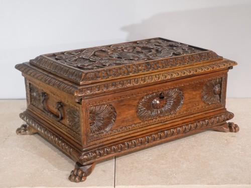 Antiquités - Box called Cassone Italy Late 16th century