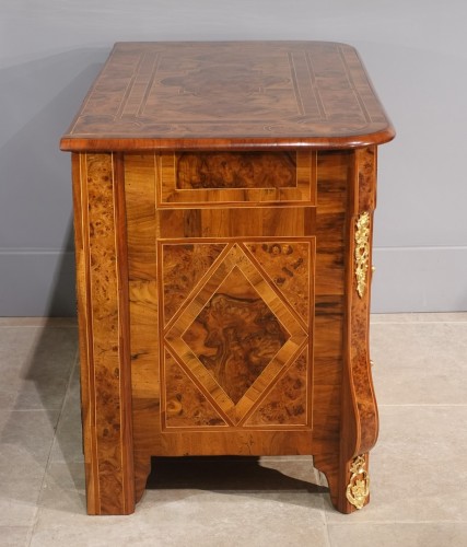 Commode marquetée Louis XIV du Dauphiné , début XVIIIe - Gérardin et Cie