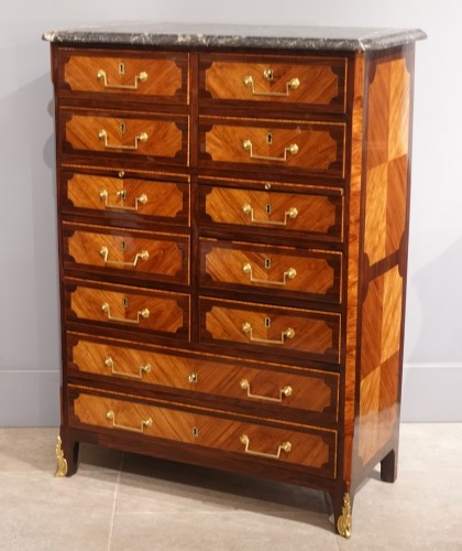 Mobilier Commode - Semainier estampillé P.H Mewesen du XVIIIe siècle