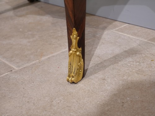 Louis XV - Chest of drawers in marquetry, 18th century