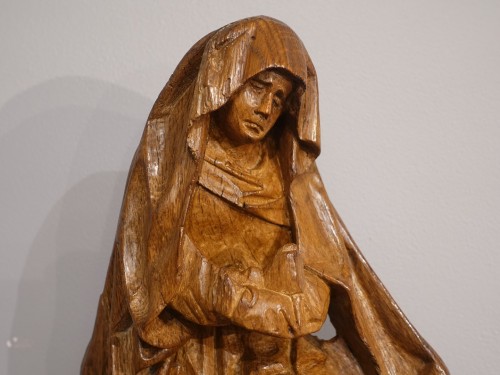 XVIe siècle et avant - Pietà ou Vierge de Pitié en chêne sculpté début XVIe