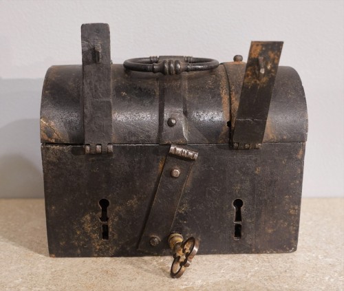 17th century iron messenger box - 