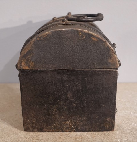 17th century iron messenger box - Louis XIII