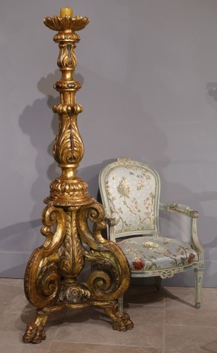 Important candélabre en bois doré et polychrome, Espagne XVIIe siècle - Louis XIII