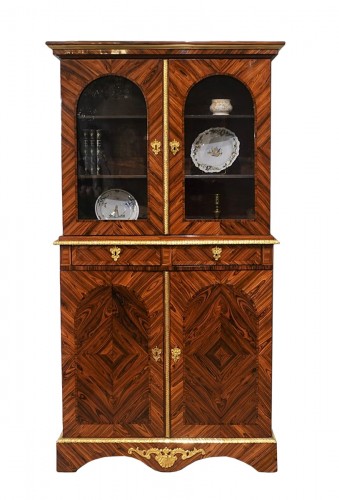 Bookcase Showcase in kingwood veneer – Regency period