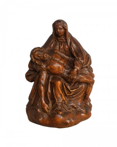 Petite Pietà en noyer d'époque XVIIe