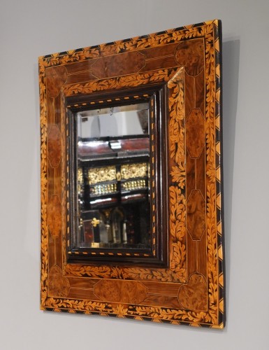 Miroir marqueté attribué à Noël Hache reçu Maître en 1635 - Gérardin et Cie
