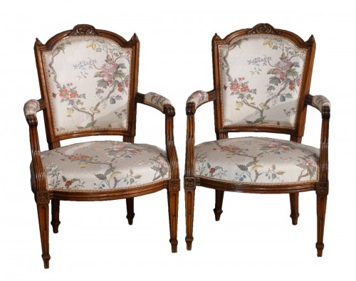 Paire de fauteuils Louis XVI estampillés Pillot